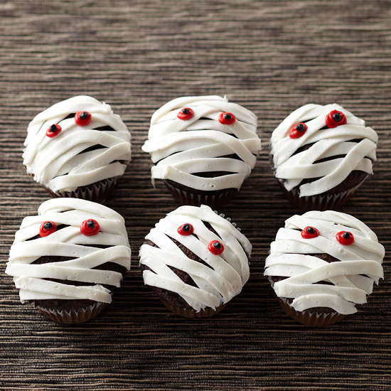 mummy cupcakes