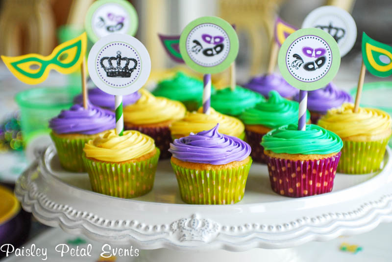 mardi gras cupcakes