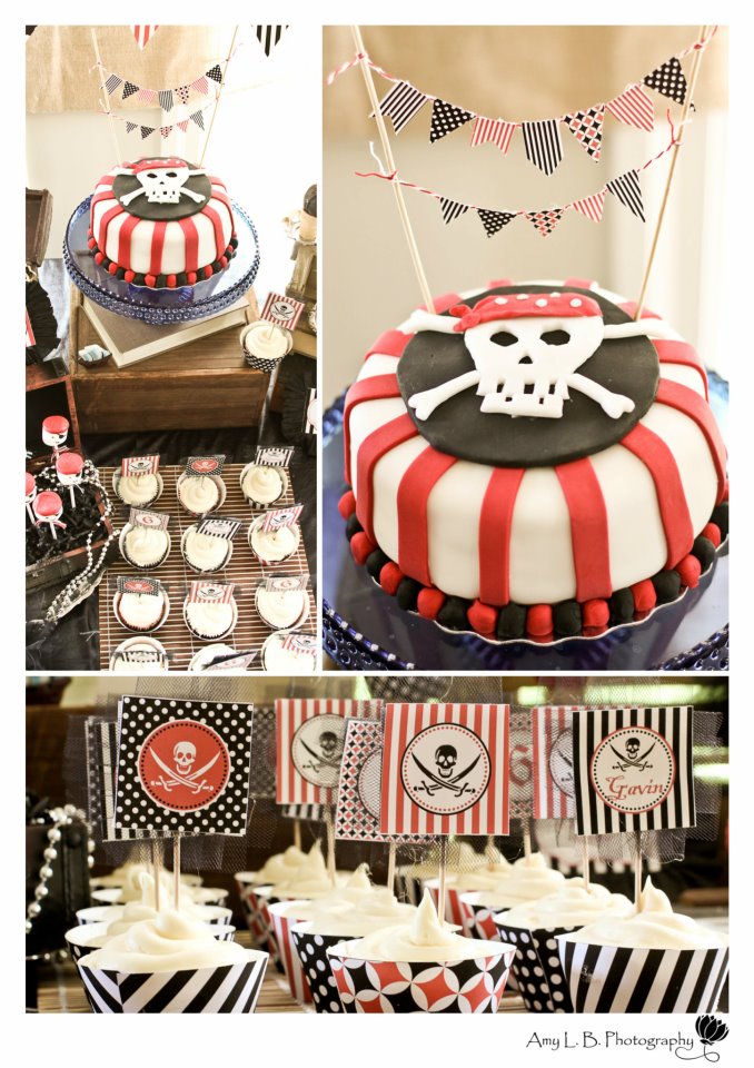 Pirate Party cake and cupcakes