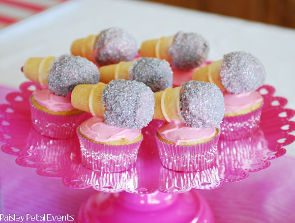 Barbie Princess & the Popstar microphone cupcakes