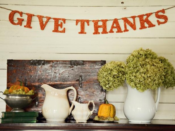 Glittered Give Thanks letters banner