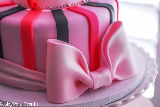 Pink Princess Party cake bow