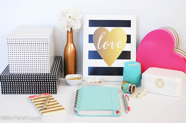 Free printable Valentine's Day art prints from Paisley Petal Events. 10 designs to choose from!