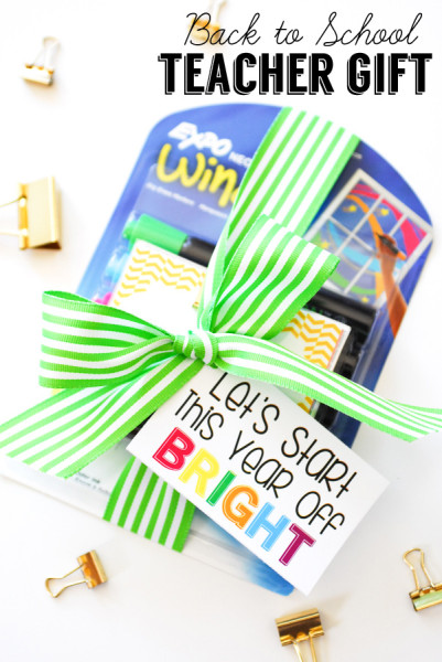 Back to School Teacher Gift with Organizing Labels and a Free Printable Tag