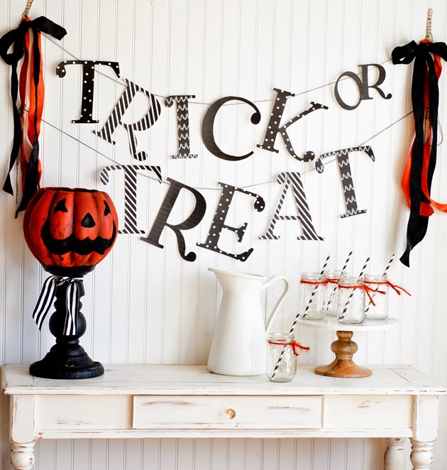 Black & White Trick or Treat Hanging Banner from Ella Claire Inspired