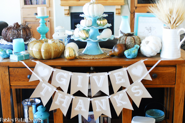 Free Printable Thanksgiving banner to match any color for fall decorating