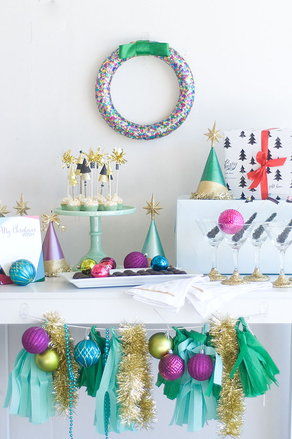 Season to Sparkle – Sequin Wreath, Cupcake Toppers & Glam Envelopes