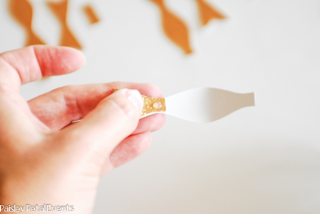 How to Make gold paper bows step 1.2
